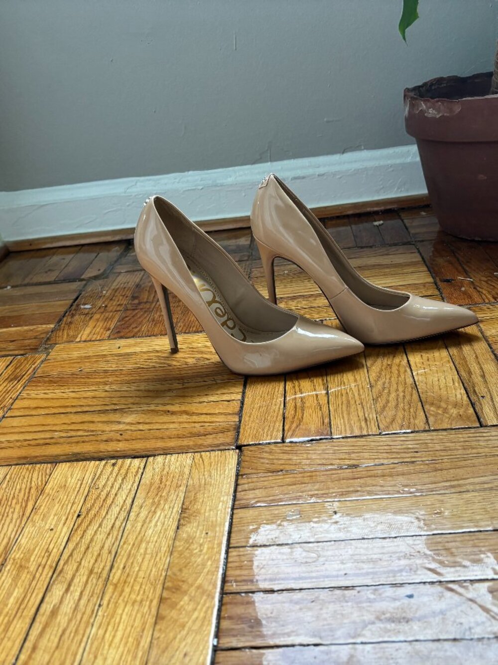 Like-New Sam Edelman Nude Patent Pointed Toe Pumps 7.5